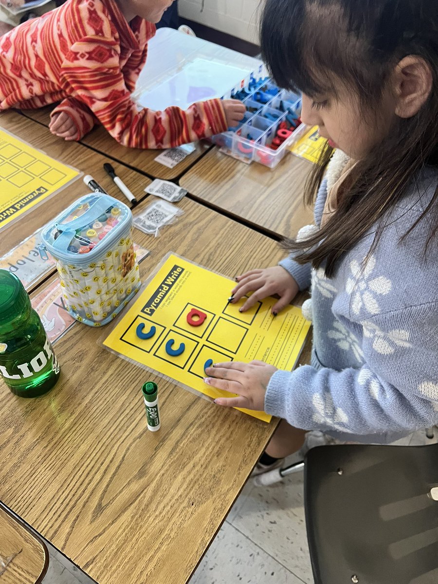 Aleyna Brazzill (@brazzill_aleyna) on Twitter photo So proud of my firsties! šš They have become such independent learners! #wordwork <a href="/NISDMcDermott/">Robert F. McDermott Elementary</a> So proud of my firsties! šš They have become such independent learners! #wordwork <a href="/NISDMcDermott/">Robert F. McDermott Elementary</a>