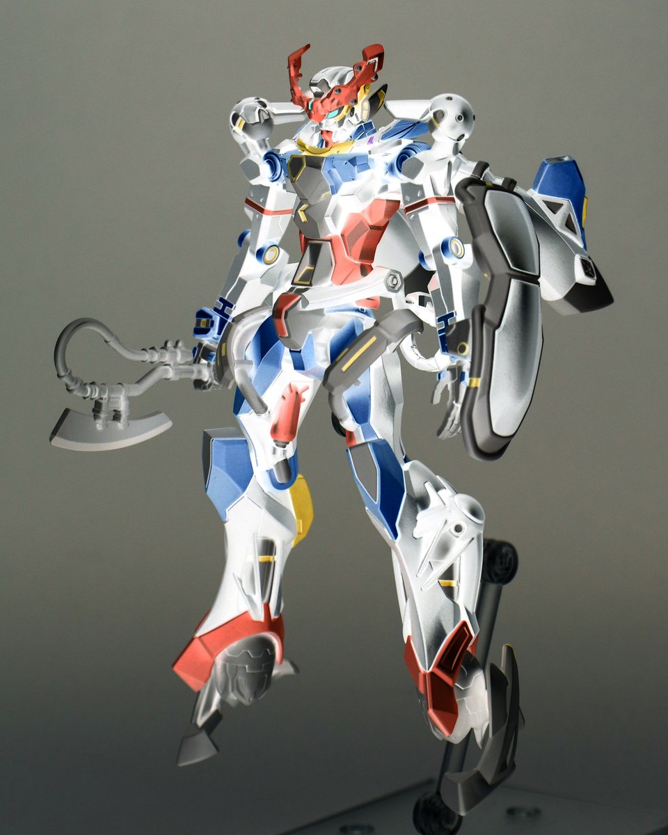 suto1570's tweet image. HG GQuuuuuuX完成しました。ネガポジ反転すると通常カラーになる配色で仕上げています。製作期間は週末に少しずつ作業して1ヶ月くらい。細部の塗り分けに時間がかかりましたが自分なりに楽しみながら作ることができました。進捗も見ていただきありがとうございます
#ガンプラ
#GQuuuuuuX
#ジークアクス