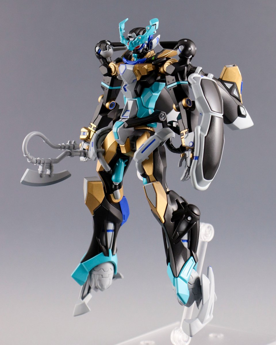 suto1570's tweet image. HG GQuuuuuuX完成しました。ネガポジ反転すると通常カラーになる配色で仕上げています。製作期間は週末に少しずつ作業して1ヶ月くらい。細部の塗り分けに時間がかかりましたが自分なりに楽しみながら作ることができました。進捗も見ていただきありがとうございます
#ガンプラ
#GQuuuuuuX
#ジークアクス