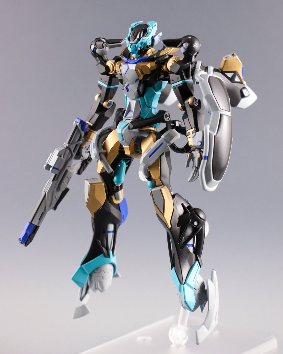 suto1570's tweet image. HG GQuuuuuuX完成しました。ネガポジ反転すると通常カラーになる配色で仕上げています。製作期間は週末に少しずつ作業して1ヶ月くらい。細部の塗り分けに時間がかかりましたが自分なりに楽しみながら作ることができました。進捗も見ていただきありがとうございます
#ガンプラ
#GQuuuuuuX
#ジークアクス