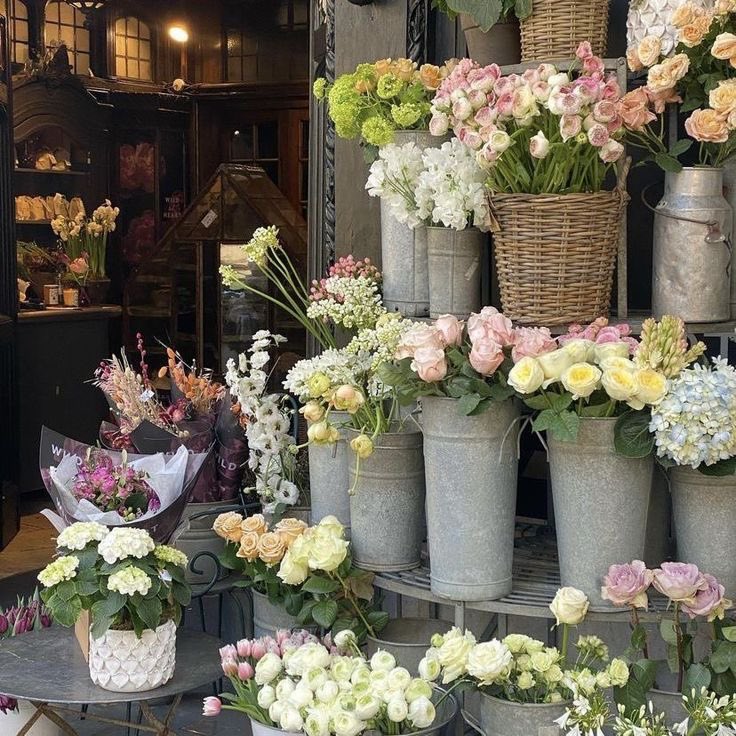 jaonuea__'s tweet image. เปิดร้านดอกไม้เฉพาะกิจ 1 รี = ดอกไม้ 1 ช่อ ให้น้องซีลีน 🌷🌹🌺🪷🪻🌻💐