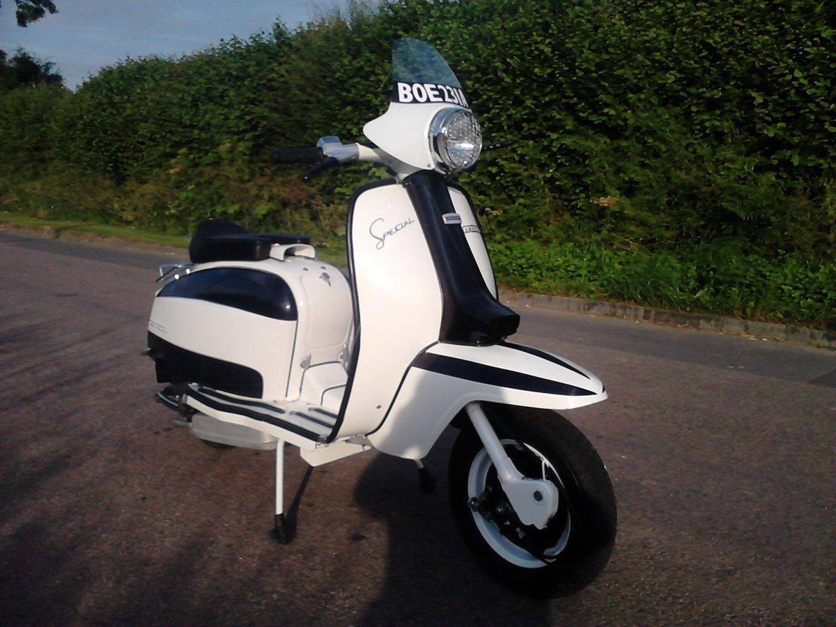 Scooteringscene's tweet photo. Support us at #scooteringscene send in your pics videos event info & more.
#scooteringscene #Scooterboys #vespa #royalalloy #scomadi #lambretta #lambrettaclub #vespaclub #scooterist #scootering #siambretta #serveta #motovespa #scooterlife #scooterskins #scooterrally #scooterrun https://t.co/ErUnq4rcvq