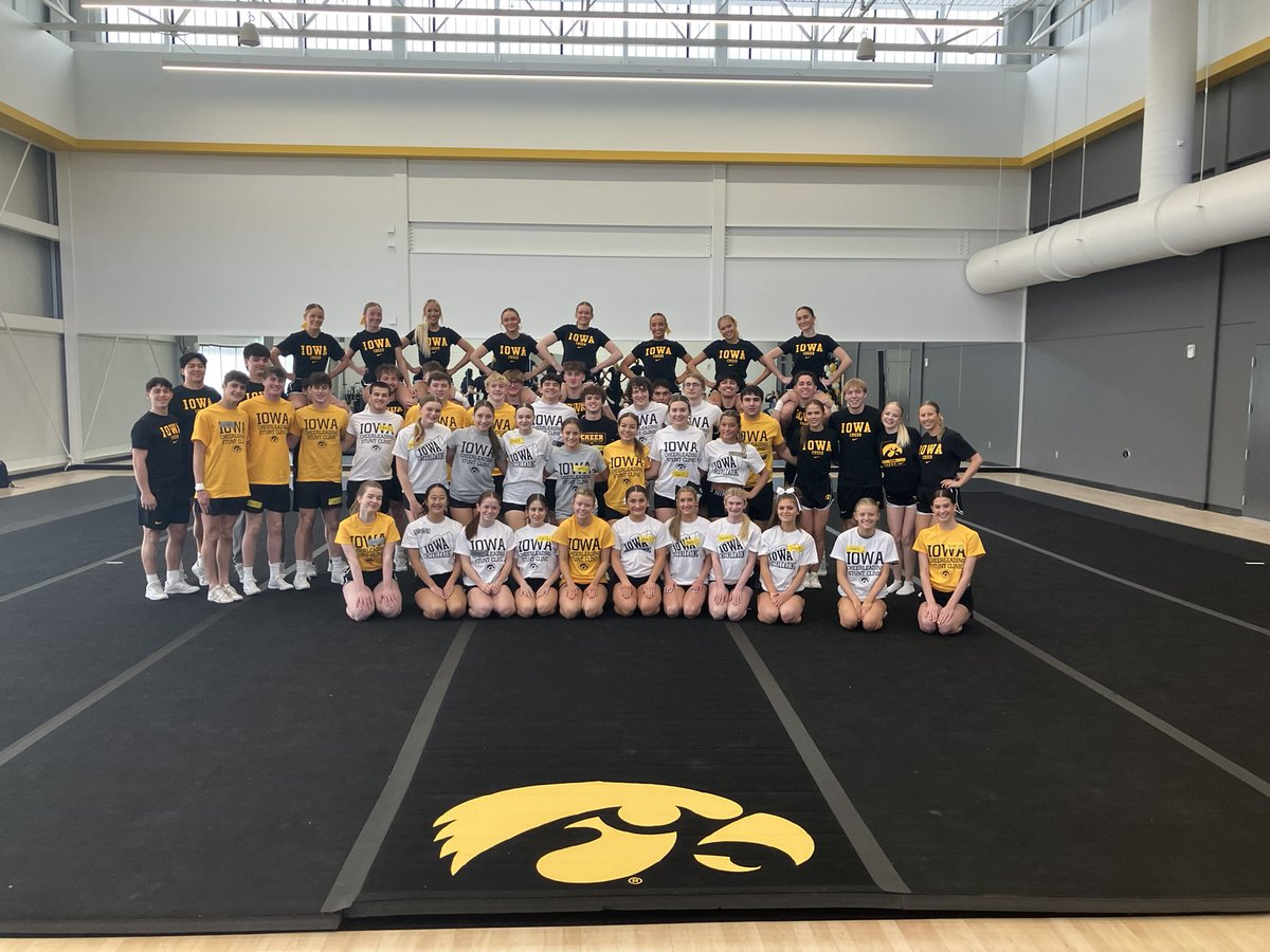 Iowa Cheerleading tweet media