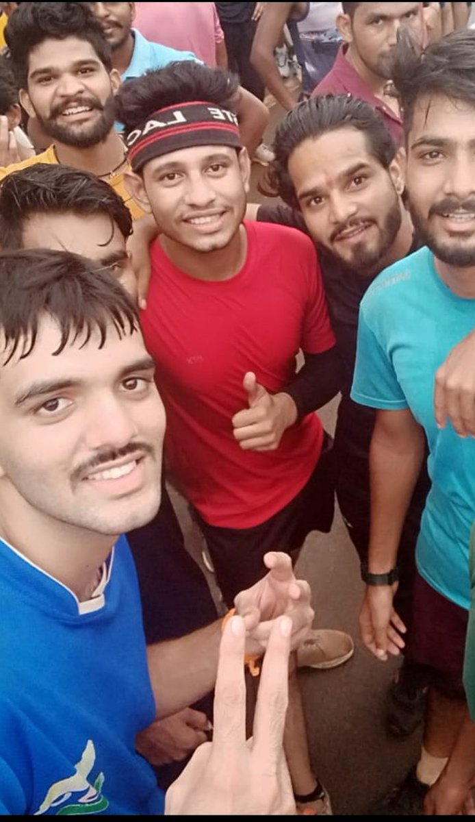 Pradhuman Jadon (rajput) (@pradhuman14885) on Twitter photo 😡हाई अलर्ट 🔥महा आंदोलन 
🎯मध्य प्रदेश के युवाओं की ✅एक ही आवाज़✊ मोहन सरकार सुनो पुकार 💥#मध्य_प्रदेश_पुलिस_रिजल्ट_जारी_करो
#भोपालचलो.  #महाआंदोलन 🖇️।💫  #6मार्च  #6मार्च
सुबह 9:00 बजे  सभी सीएम हाउस के सामने रवीन्द्र भवन पाहुन्चे
)🙏
<a href="/CMMadhyaPradesh/">Chief Minister, MP</a> 
<a href="/jitupatwari/">Jitendra (Jitu) Patwari</a> <a href="/TheSootr/">TheSootr</a> 😡हाई अलर्ट 🔥महा आंदोलन 
🎯मध्य प्रदेश के युवाओं की ✅एक ही आवाज़✊ मोहन सरकार सुनो पुकार 💥#मध्य_प्रदेश_पुलिस_रिजल्ट_जारी_करो
#भोपालचलो.  #महाआंदोलन 🖇️।💫  #6मार्च  #6मार्च
सुबह 9:00 बजे  सभी सीएम हाउस के सामने रवीन्द्र भवन पाहुन्चे
)🙏
<a href="/CMMadhyaPradesh/">Chief Minister, MP</a> 
<a href="/jitupatwari/">Jitendra (Jitu) Patwari</a> <a href="/TheSootr/">TheSootr</a>