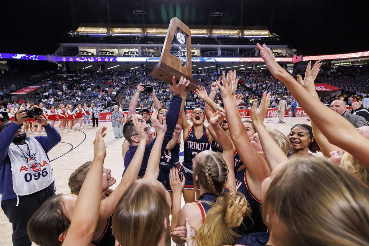 TPSAthletics1's tweet photo. THREE-PEAT CHAMPIONS! 🏆🏆🏆
Our Varsity Girls have done it again! STATE CHAMPIONS for the third year in a row!
Congratulations to our Wildcats on this historic THREE-PEAT! #ThreePeat #Champions #TrinityHoops https://t.co/R4tRXINVu3