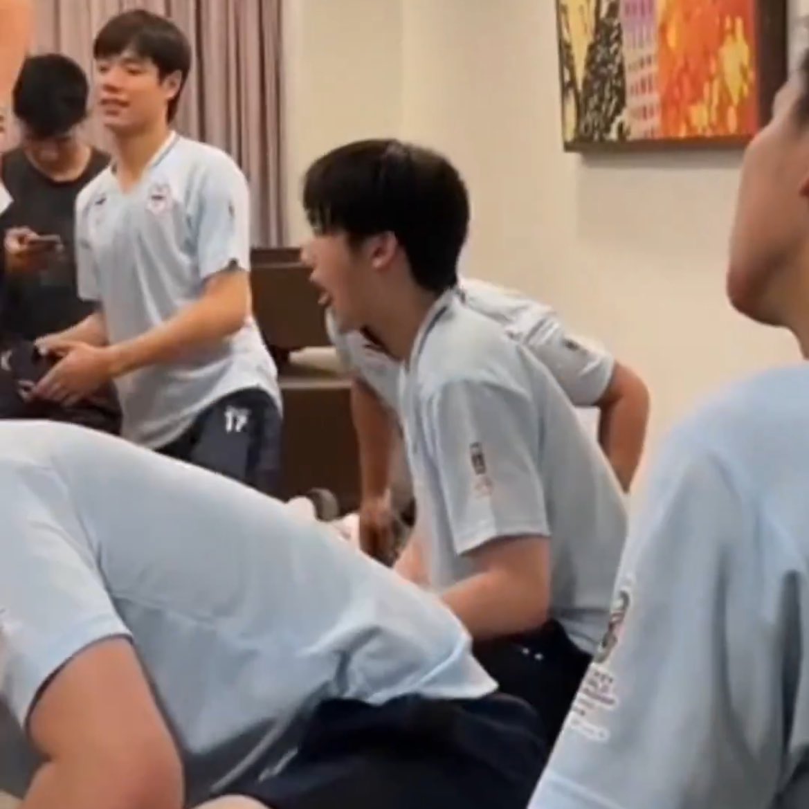 เบบี้หมู๋ tweet media