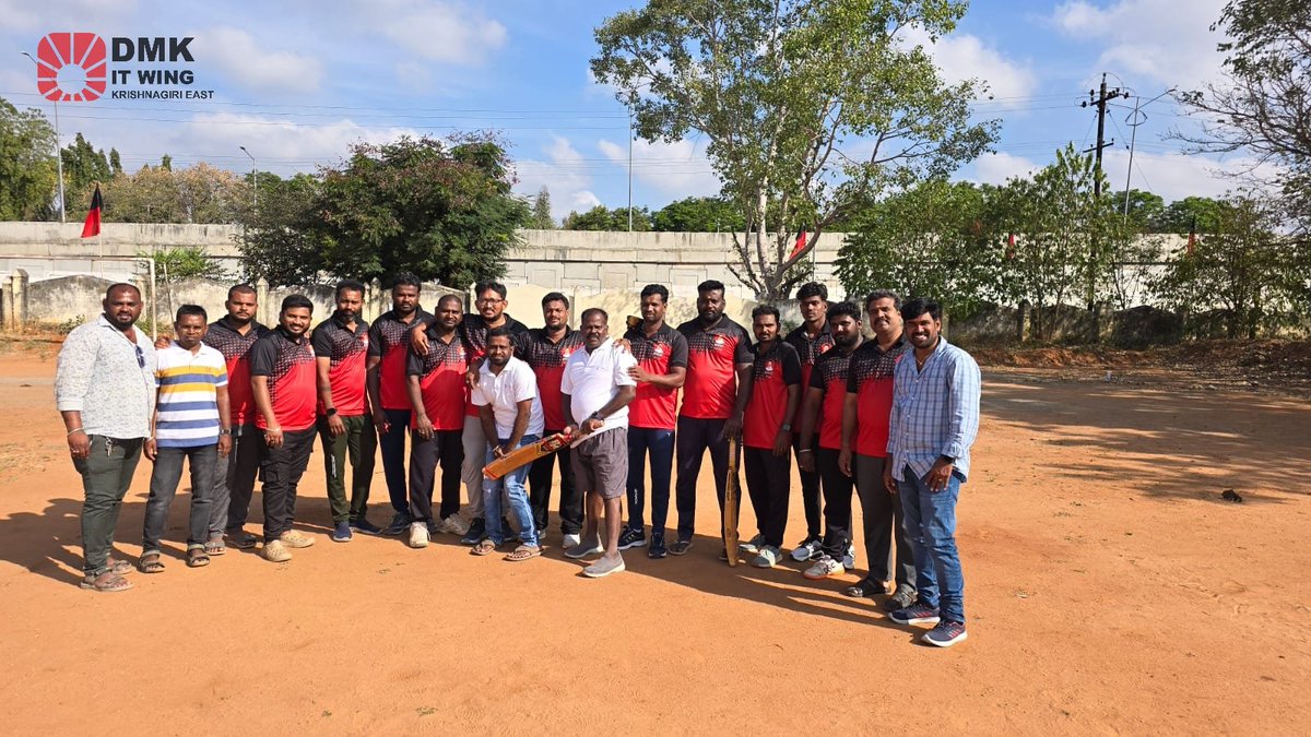 ItsVjKgri's tweet photo. கிருஷ்ணகிரி கிழக்கு மாவட்ட திமுக நடத்தும் அணிகளுக்கிடையேஆன கிரிக்கெட் போட்டியில் தகவல் தொழில்நுட்ப அணி.. #TeamIT @mkstalin @DMKITwing @TRBRajaa @Udhaystalin @isai_ @mathiazhagan_ @Karthikmohandmk https://t.co/1mT66xy6sj
