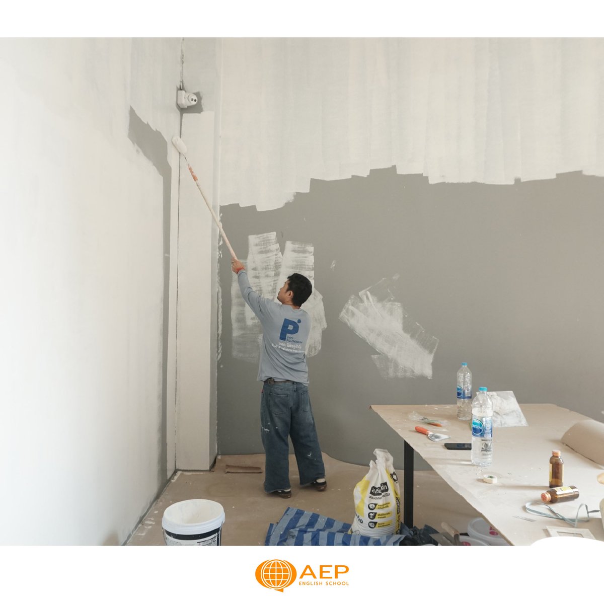 AEPEnglish's tweet photo. AEP กำลัง Renovate อยู่น้าา
อดใจรอเจอห้องเรียนใหม่ได้เลยย

ติดต่อสอบถามคอร์สเรียนได้ที่
Line: @‌aepinstitute
Tel: 098-992-4777
ธารา อเวนิว รังสิต คลอง 3

#AEP #ทำห้องใหม่ #จัดห้อง #ภาษาอังกฤษ https://t.co/6mQHMBoBq9