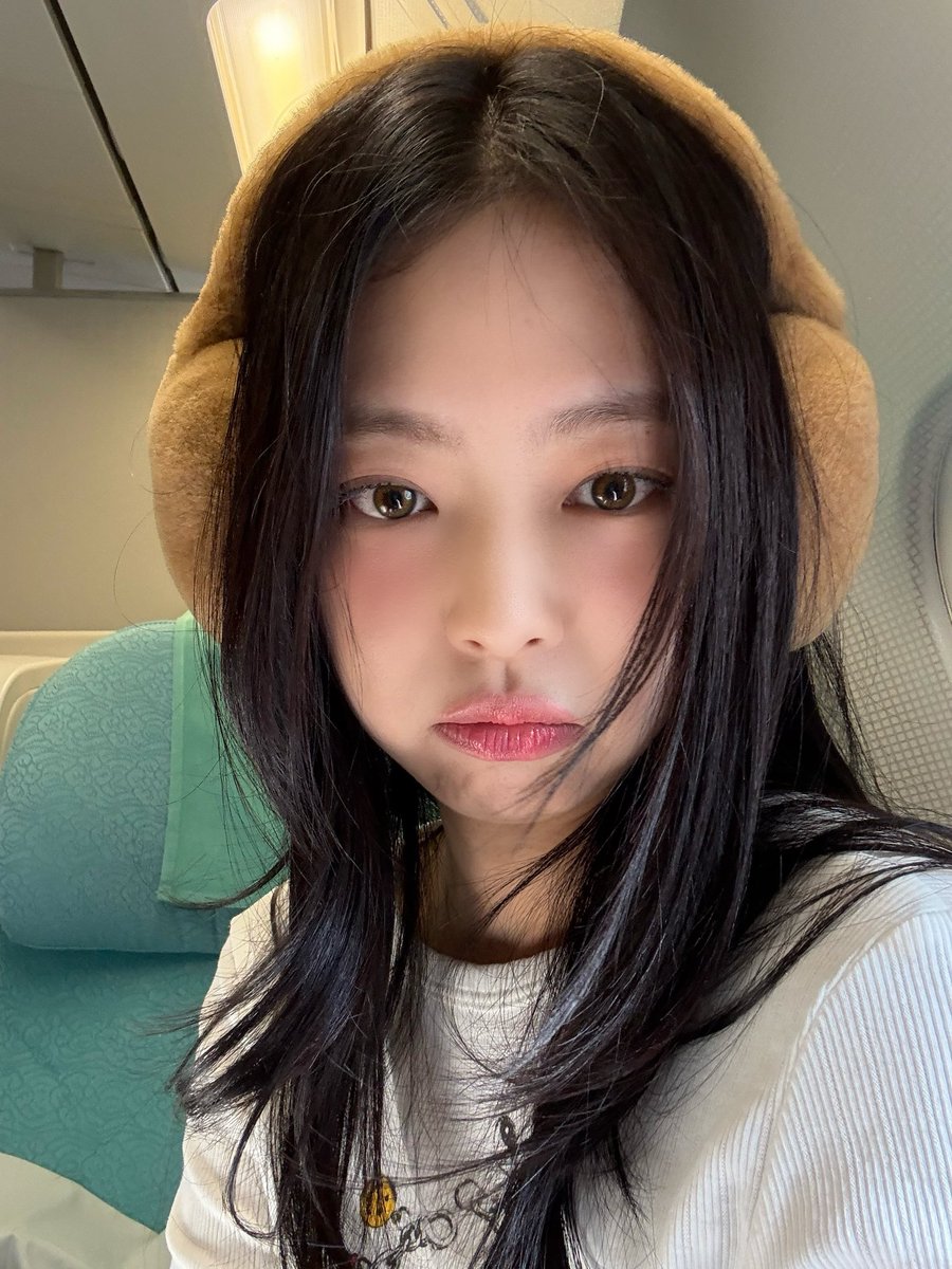jenniepics's tweet photo. https://t.co/lhjbrz3xql