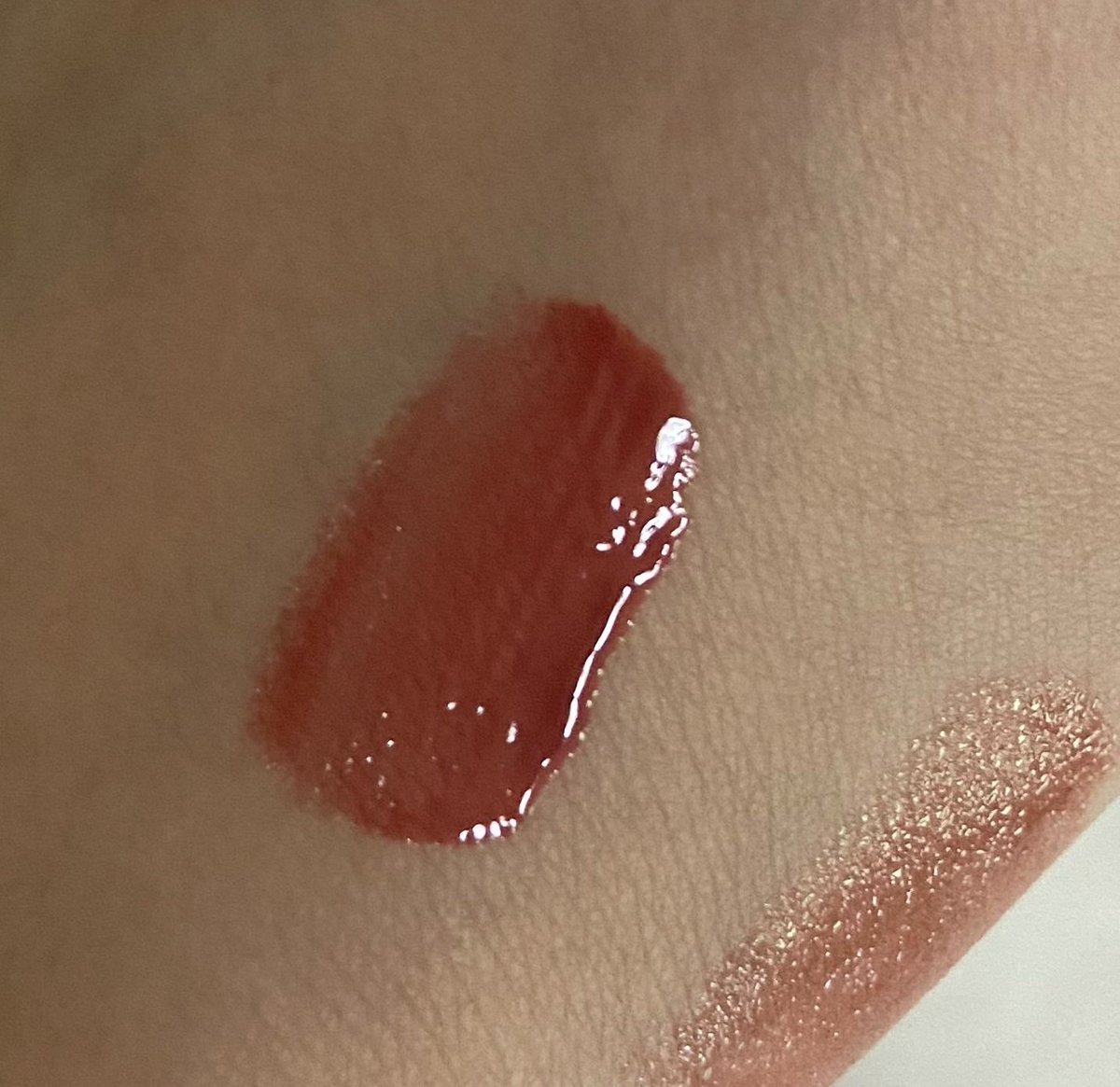 fang67012931's tweet photo. 📌ส่งต่อลิป rom&amp;nd รุ่น julcy lasting tint ( 06 figfig) 
-ราคา 90 รวมส่ง (สภาพ90%)
 #lovepotion #ส่งต่อเครื่องสําอาง #ส่งต่อเครื่องสําอางค์ #ส่งต่อคสอ #laglace #ส่งต่อlaglace #คสอมือสอง #เครื่องสําอางค์มือสอง #ส่งต่อสกินเเคร์ #ส่งต่อคสอมือสอง #เครื่องสำอางเกาหลี #กิ๊บซานริโอ้ https://t.co/dRzumgabD2