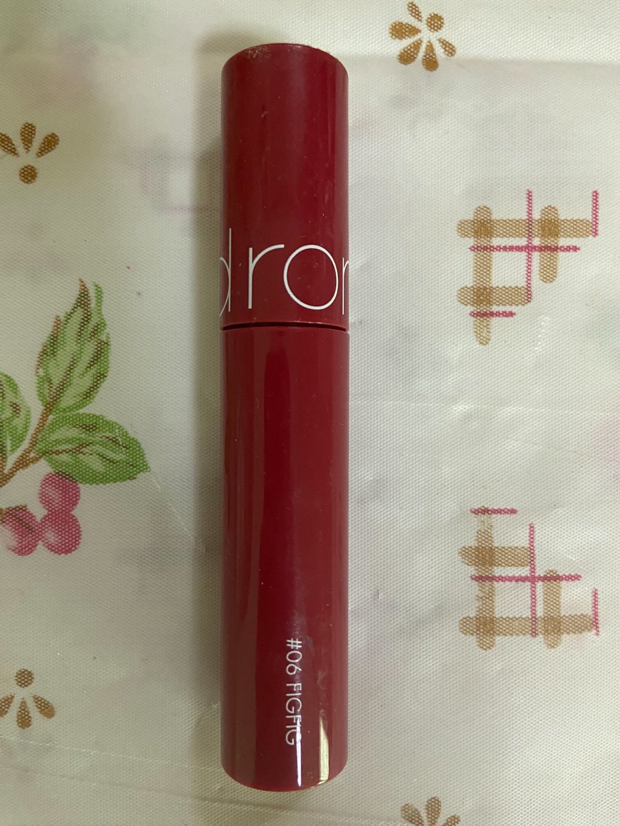 fang67012931's tweet photo. 📌ส่งต่อลิป rom&amp;nd รุ่น julcy lasting tint ( 06 figfig) 
-ราคา 90 รวมส่ง (สภาพ90%)
 #lovepotion #ส่งต่อเครื่องสําอาง #ส่งต่อเครื่องสําอางค์ #ส่งต่อคสอ #laglace #ส่งต่อlaglace #คสอมือสอง #เครื่องสําอางค์มือสอง #ส่งต่อสกินเเคร์ #ส่งต่อคสอมือสอง #เครื่องสำอางเกาหลี #กิ๊บซานริโอ้ https://t.co/dRzumgabD2