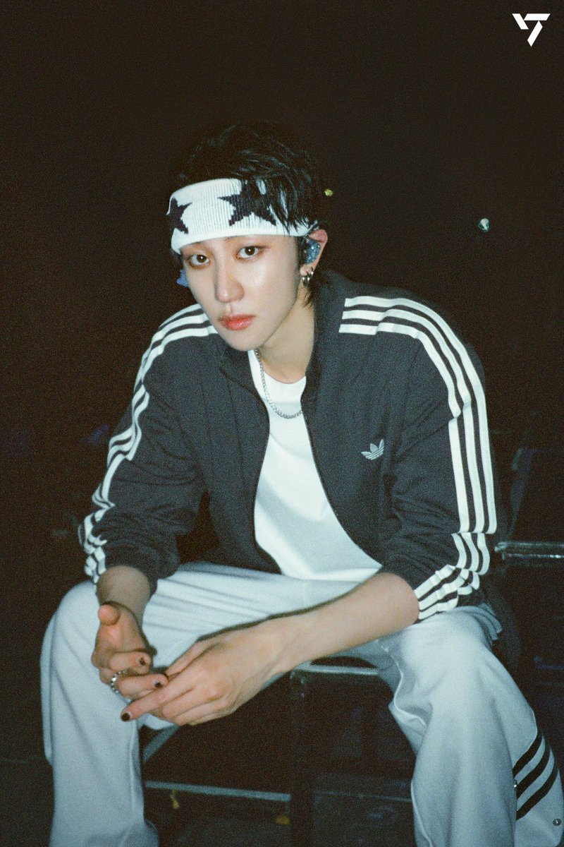 THEtothe8ight's tweet photo. 'SEVENTEEN [RIGHT HERE] WORLD TOUR' Photo Sketch #디에잇 https://t.co/rM4JIbQ5Ow