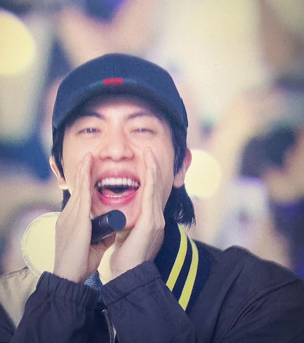 ishane_twt's tweet image. HAPPINESS ✨️