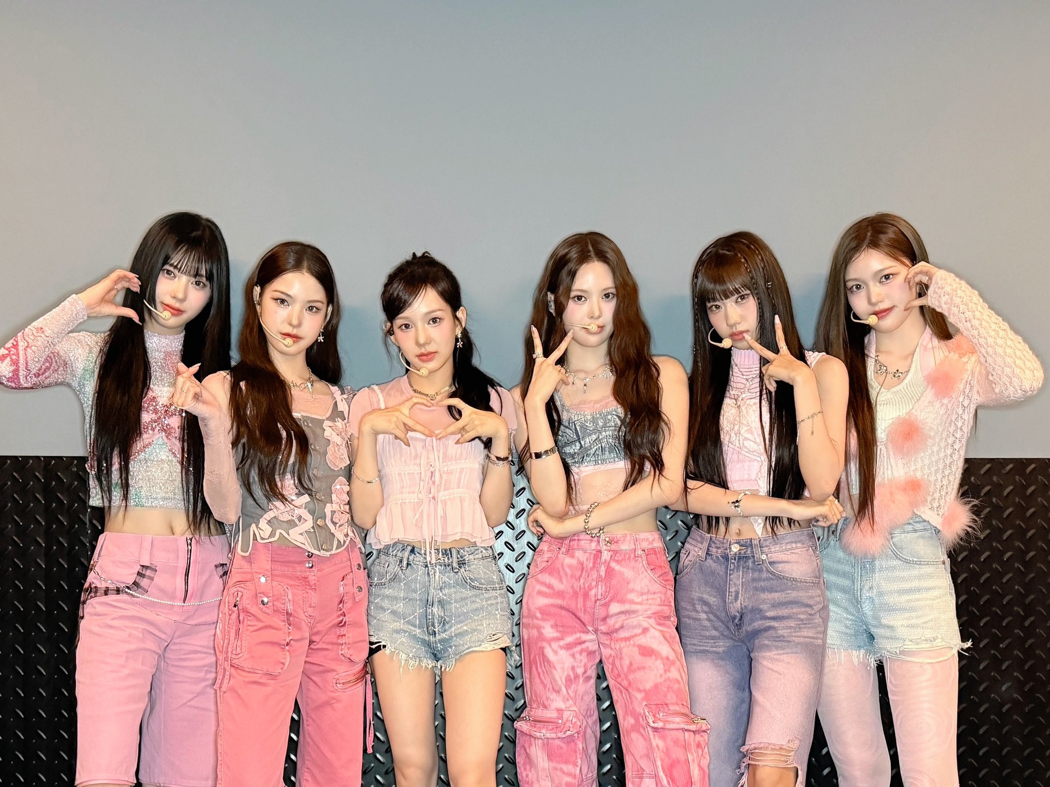 GlB1WUaaIAA48gI?format=jpg&name=large