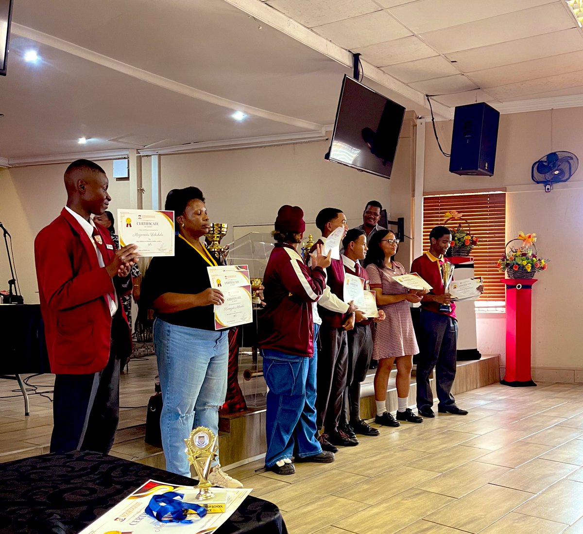 Where are our hope givers? 

Yesterday I spoke at my high school, Noordgesig Secondary’s award ceremony. It was heavy &amp; triggering. I used to go to school on an empty stomach get back home and still there won’t be food. 

My economics teacher, Mr Jacobs, would sometimes buy me