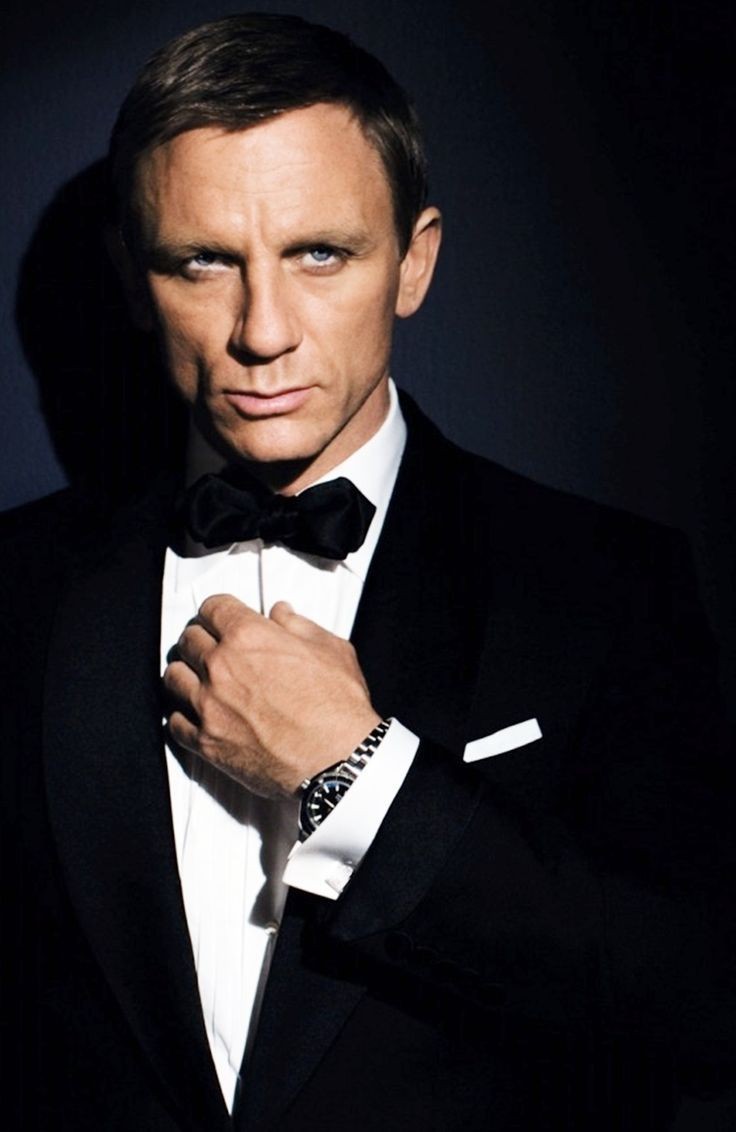 Hoy cumple 57 años el guapazo Daniel Craig. ¡Felicidades! 🎉 #guapazoscumpleañeros #HappyBirthdayDanielCraig