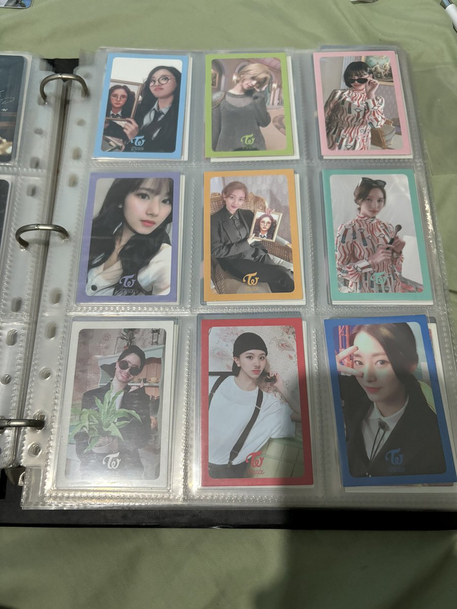 carttridame's tweet photo. More &amp; More signed pcs - 1350 set
WIL character pcs - 1350 set
M&amp;M unit pcs - 1500 set
Eyes Wide Open red bg - 1350 set

Can find kahati, but would ship to 1 address only https://t.co/6TDFWHqqut