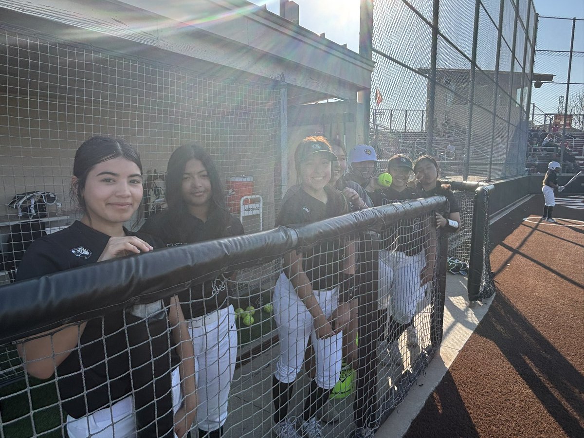 IRVING High Softball tweet media