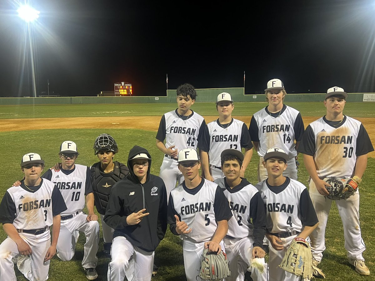 Buffaloes traveled to Hawley and Anson this weekend and finished 3-1 with wins against Miles, Junction, and Clarendon. The lone loss to Cisco brings Forsan to an overall record of 8-1. Every game was a team effort. Way to go Buffs!