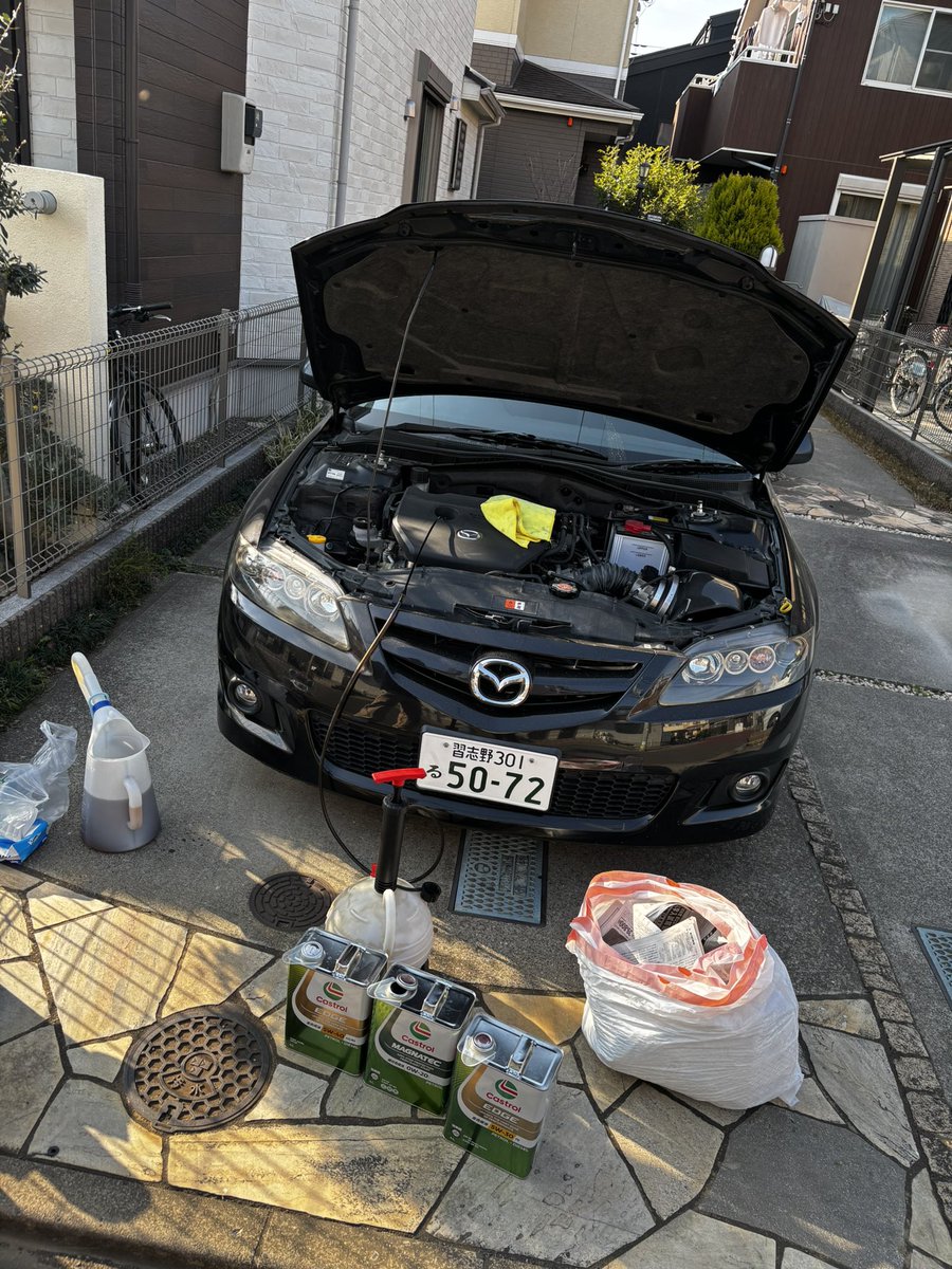 知人のスマイルとアテンザオイル交換しました😀

26000km /74000km