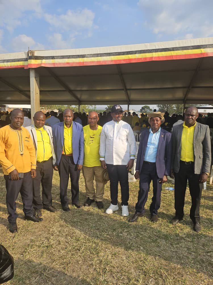 Hon Kangwagye Stephen Rwakanuma (@hrwakanuma) on Twitter photo I joined the leaders of Bukanga including LC1's, LCII's, LCIII's and the LCV C/M <a href="/TurahiAlone/">Chairman Alone Turahi. Isingiro District</a> at Kyamate and we endorsed President <a href="/KagutaMuseveni/">Yoweri K Museveni</a> as our sole candidate.
Bukanga for Museveni and Museveni for Bukanga.
Kisanja Songa Mbele!! I joined the leaders of Bukanga including LC1's, LCII's, LCIII's and the LCV C/M <a href="/TurahiAlone/">Chairman Alone Turahi. Isingiro District</a> at Kyamate and we endorsed President <a href="/KagutaMuseveni/">Yoweri K Museveni</a> as our sole candidate.
Bukanga for Museveni and Museveni for Bukanga.
Kisanja Songa Mbele!!