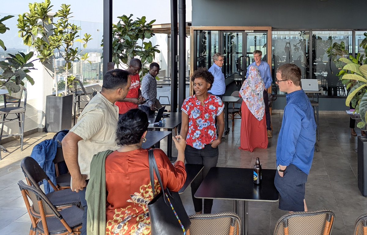 Great discussions at the #IDS and #Sussex alumni event in #Nairobi. Discussing ‘navigating uncertainty’ (and my book)… including the challenges of the new #Trump era.