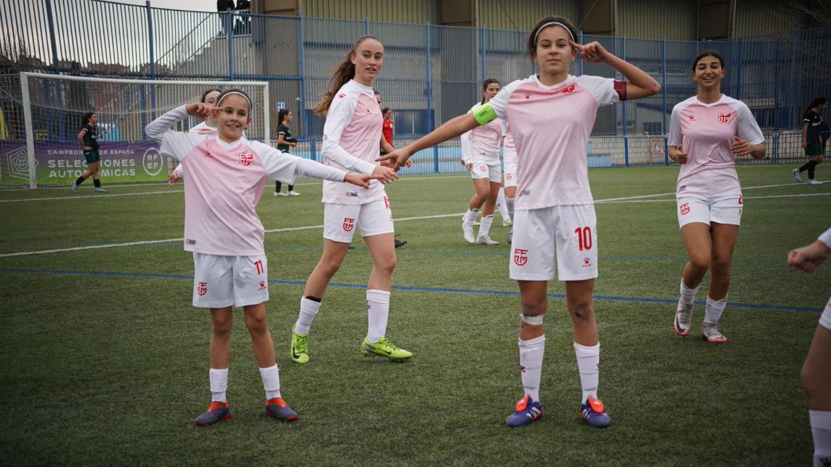 🌞 ¡Bueeeeenos días! 🤩 ¡HOY JUGAMOS! 👉 ¡Domingo de fútbol desde Zaragoza 🫡!

⚽ Las selecciones Sub-16 y Sub-14 juegan su segundo encuentro de la Fase Plata de los Nacionales.

🙋‍♀️ #Sub14 | ⏰ 09:30h. | 🆚 Canarias
🙋‍♀️ #Sub16 | ⏰  11:30h.  | 🆚 Castilla La Mancha

¡CON TODO! 💪🏼