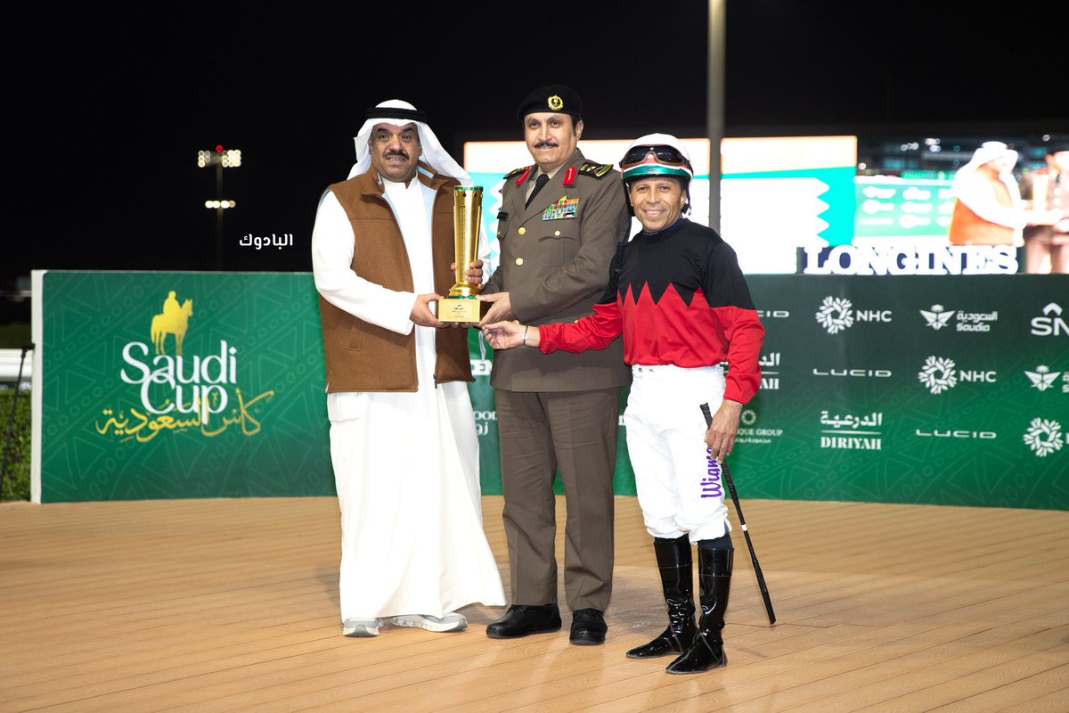 Aysh_Albati's tweet photo. كأس الأمن العام 🏆
الف مبروك 
الفائز :  ذا كنقز جنرال (ايرلندا) ( دباوي )
المالك :  اسطبل السيحان 
المدرب :  حمود مفرج https://t.co/f4qXScZtXG