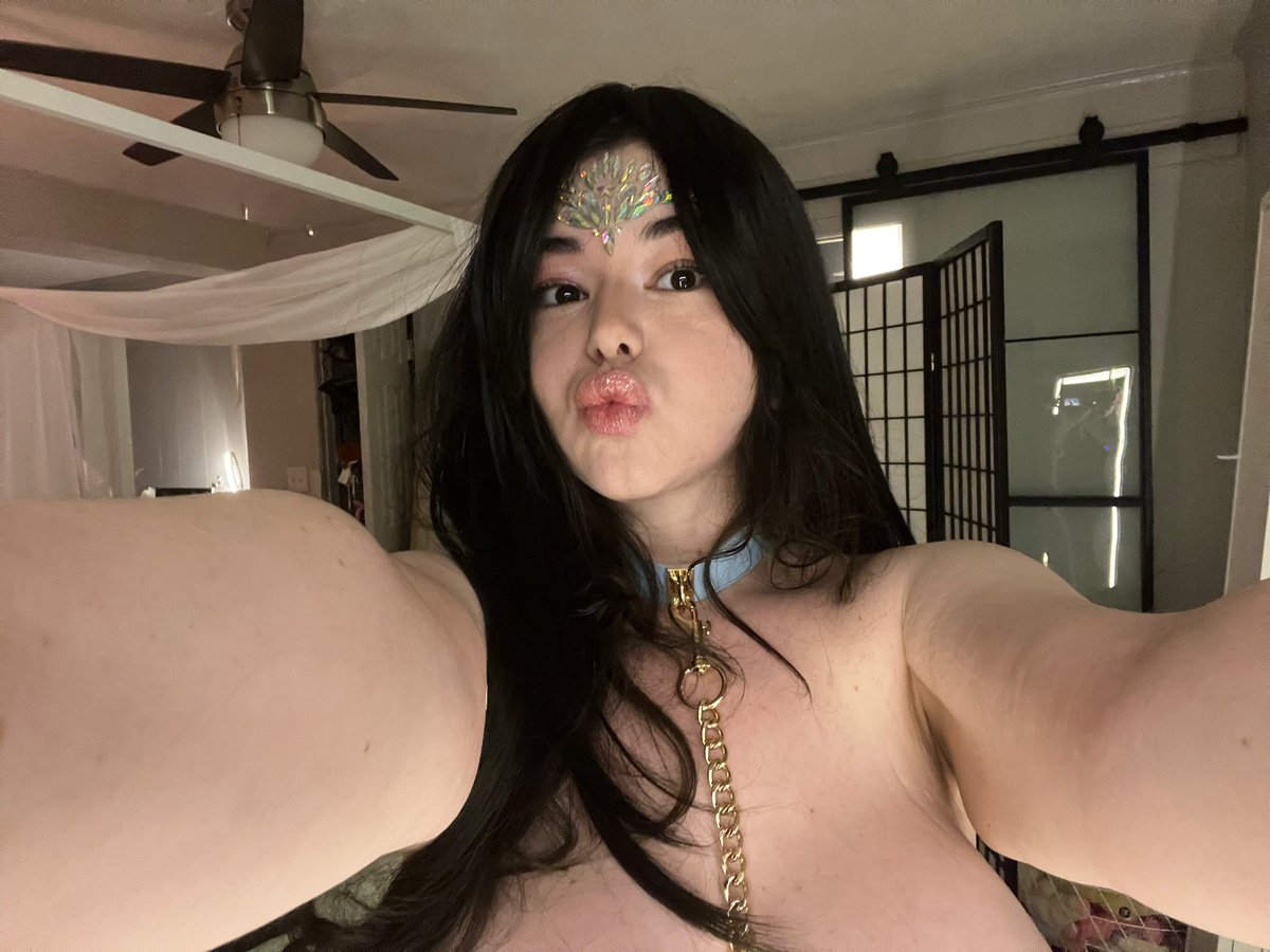 Goon Your Heart Out! 🫶🏻🥂