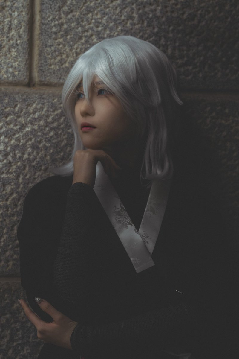 ine_wspl's tweet image. #LimbusCompany 
#Limbus_Company 
#cosplay #faust 
#ファウスト 

[검계 살수] 파우스트 

"검의 흐름을 보면, 간혹 그것이 무술이라기보단 예술 같다는 생각이 들지 않나요. 흐름이 끊기지 않게, 유려히 하늘 위를 도화지 삼아… 아, 이런. 잠시 상상에 취해버렸군요."

📸 @Doyageeojisang