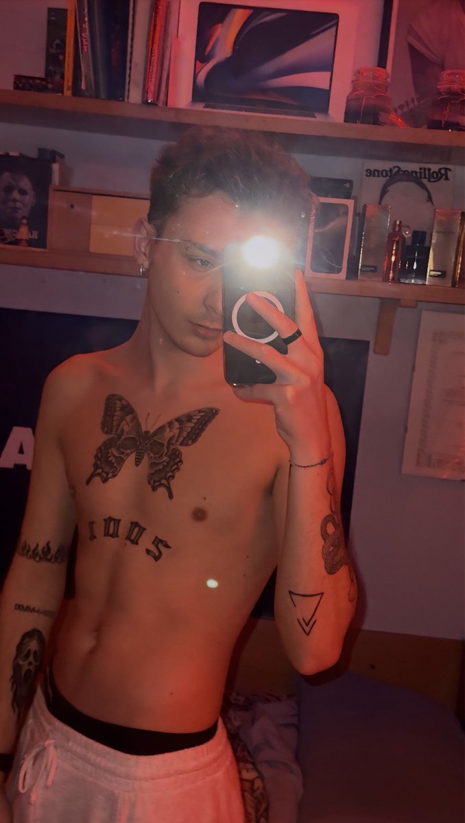 brantheon_'s tweet photo. su insta era piaciuta https://t.co/MwJF1uQu7b