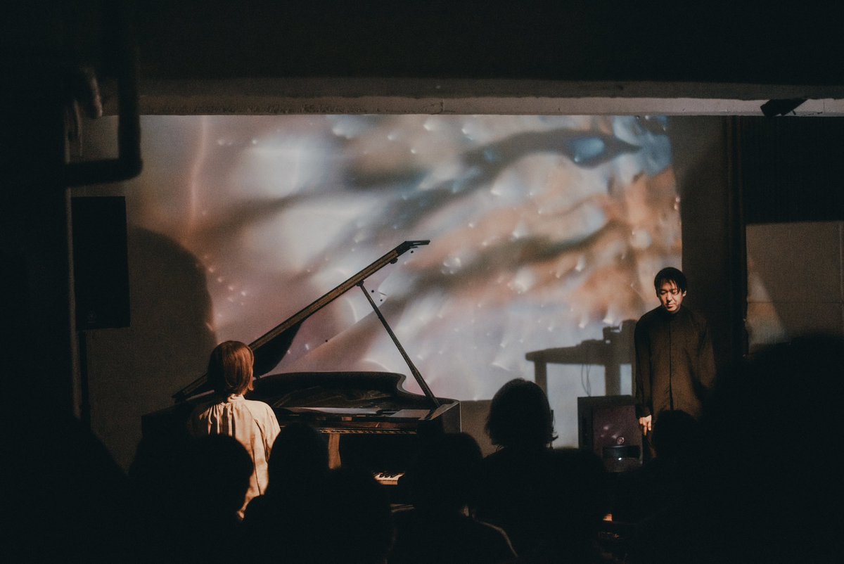 ただただ、胸がいっぱいの気持ち！昨日のリリース記念ライブ「窓をあけたら」無事終えました。お越しいただいた方、感謝致します。この日を迎えるまで色々な思いが駆け巡る毎日でした。当日は自分の人生の一部となる時間を多くの方に囲まれて、あたたかい気持ちで一生忘れられない日となりました💐