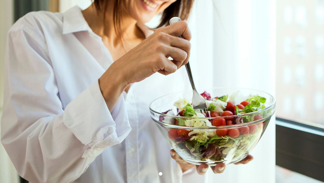 🗞️Diversos professionals de l'#hbellvitge ens expliquen més sobre l’escorbut. Actualment una malaltia poc habitual, produïda per un dèficit de vitamina C, via <a href="/el_pais/">EL PAÍS</a>
ℹ️ shorturl.at/uKW7I
#SocialmentResponsables