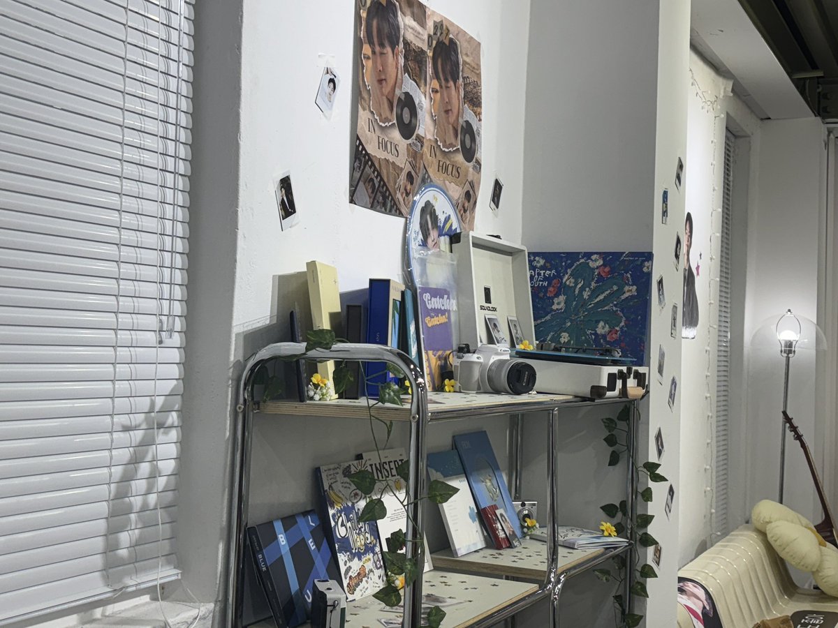 🍅100 디그리

일단 곡물라떼가 너무 맛있습니당…. 갔는데 저희 동행분들 다 컵 아래 글자가 써져 있어서 원래 그런 건가..? 했는데 운 좋게 당첨된 거였더라구요 !! 너무 예쁘게 되어있어 눈이 호강했습니당

#우리의_추억이_될_상엽이에게
#our_forever_memory_0227