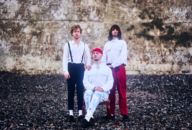 baz-art.org/.../rencontre-…...
Rencontre avec le groupe KRIILL en tournée avec Jean Louis Aubert!