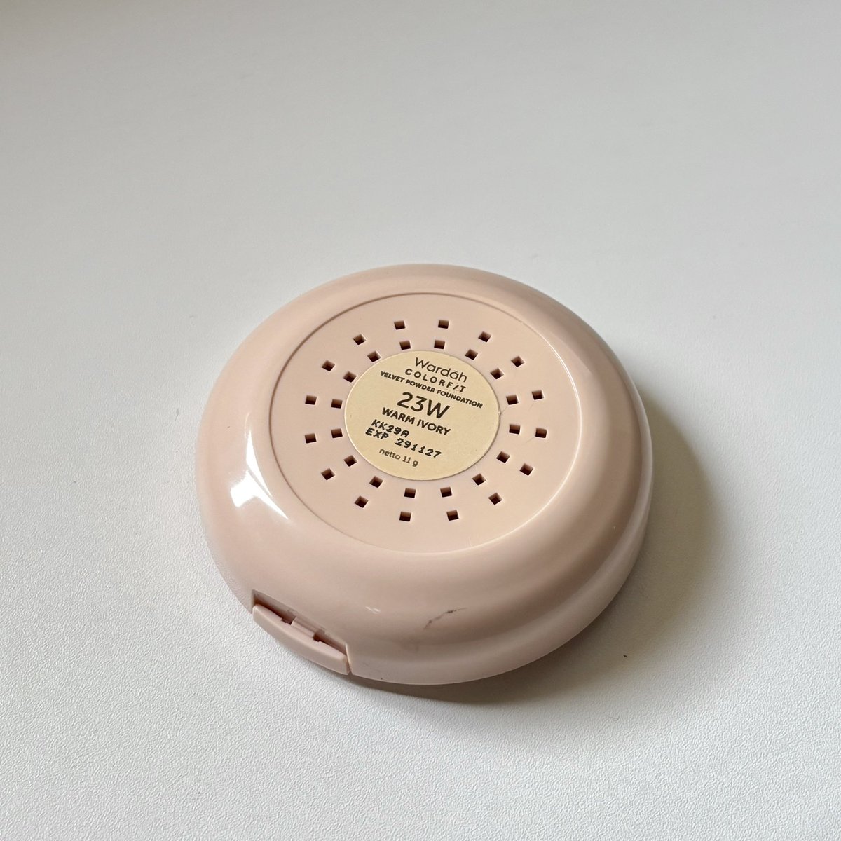 💫 GIVEAWAY SPECIAL NGABUBURIT ✨

giveaway satu wardah colorfit powder foundation shade 23W (NEW‼️)

♡ follow aku <a href="/beautiaf/">Mumut. ☽</a> 
♡ RT &amp; 💗 tweet ini
♡ RT &amp; 💗 tweet di pinned profileku
♡ reply dengan “✨💫”

end jumat, xoxo.💗