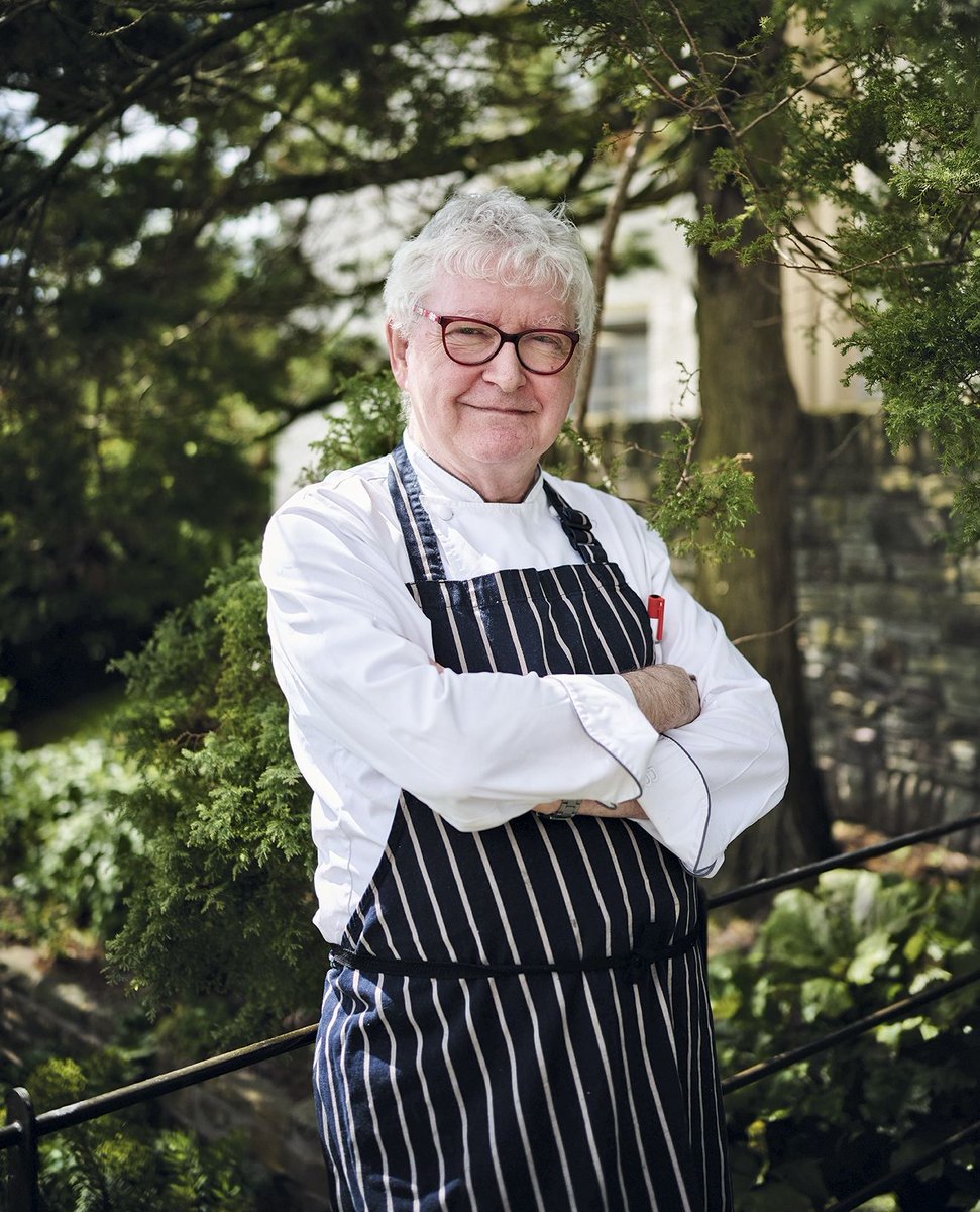 FoodandTravelHQ's tweet image. As the days become longer and the season changes, Steven Short recommends where to combine muddy-boots rambles and fabulous inn dining in the current issue of Food and Travel⁠
⁠
📸 @lovewalnuttree Abergavenny
⁠
#foodandtravel #pubwalks #pubfood