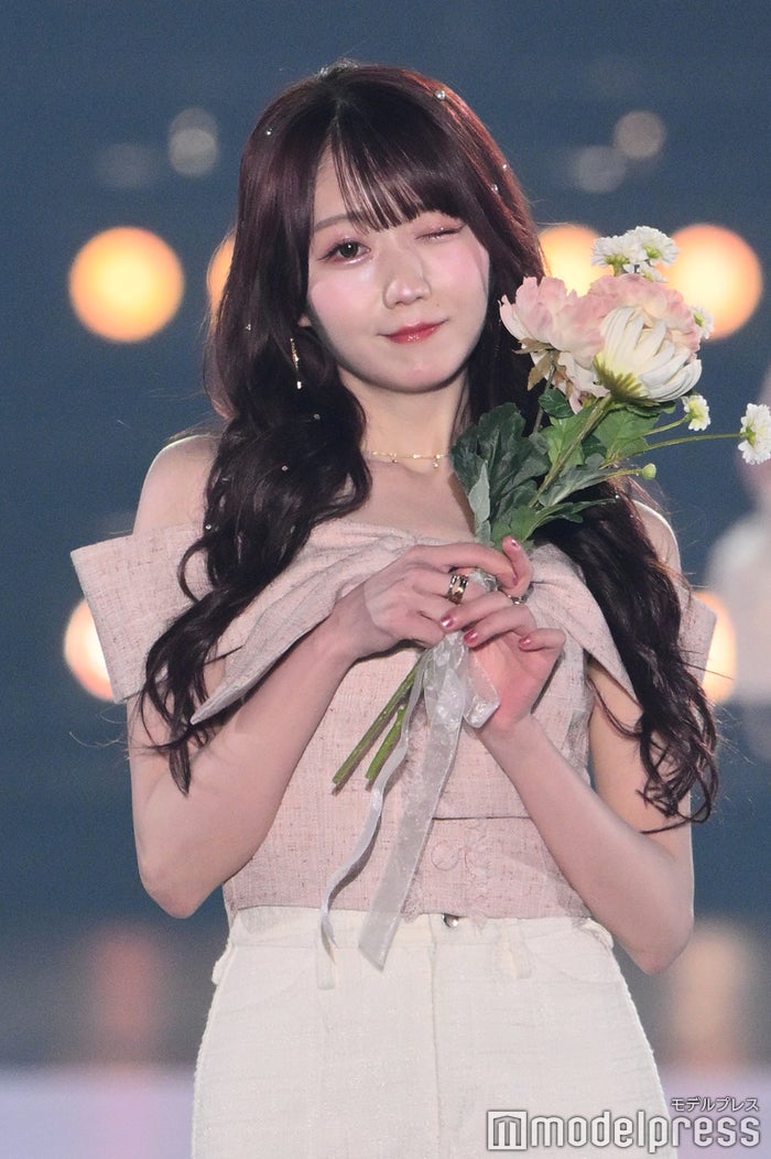 早い物勝ち！大谷映美里着用LIP SERVICEツイードリボンオフショルトップス 大谷映美里着用 LIP SERVICE ツイードリボンオフショルトップス