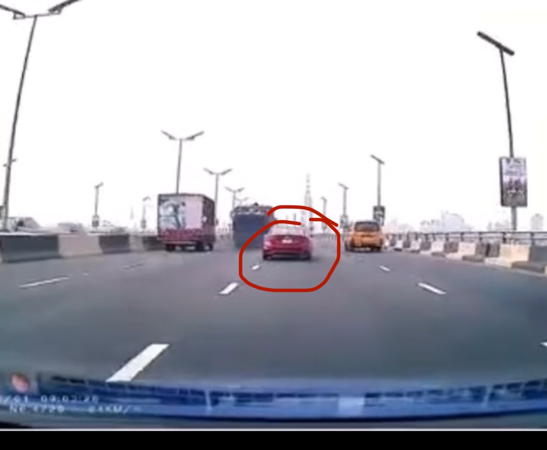 Afr_JP's tweet photo. There are three main issues here 

1. The truck on the left is on the fast lane, which is correct.✅ 

2. The second truck, with a dustbin-, is partially on the fast lane but not moving as it should. Its incorrect position -should be on the slow lane, alongside the danfo the yellow buse (public transport)

3. The driver of the red car is the main culprit. He lacks driving experience and failed to calculate his entry into the lane properly. 

Instead of entering at a safe speed of around 150-160 mph, he entered recklessly. A simple press of the brake for 4 seconds could have avoided the problem. The issue lies with the red car driver's poor entry into the lane.

The award 🥇 goes to danfo driver . 
Give that danfo man  a cool beer 🍺