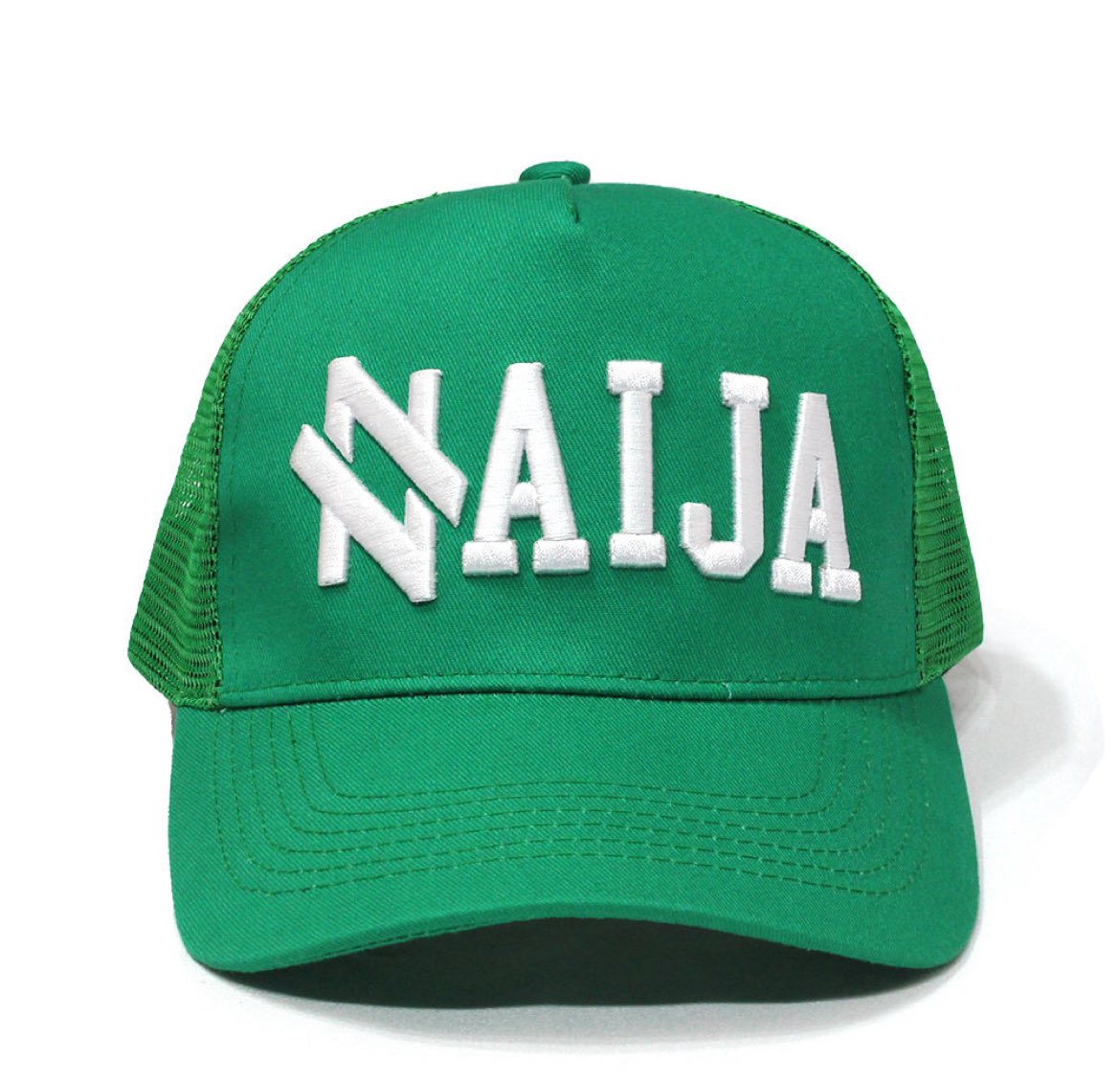 feeling this new hat or? 👀