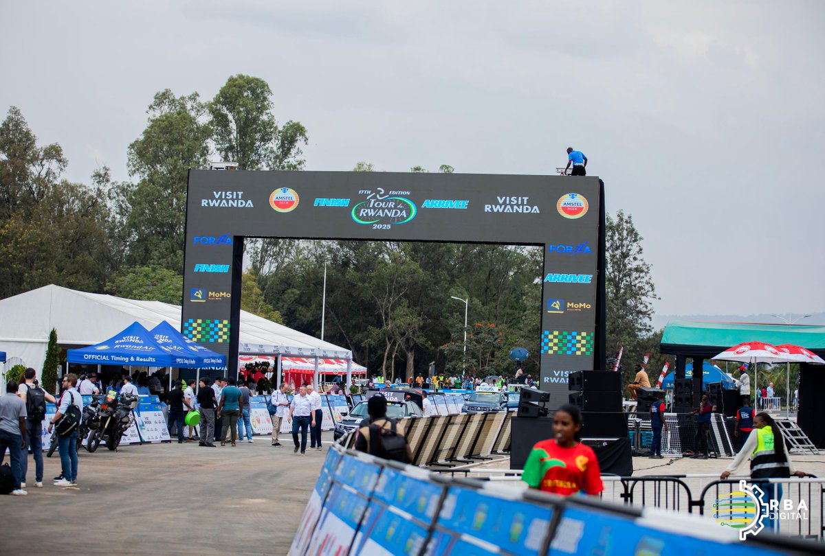 🚨AKA KANYA🚨

Wa munsi wari utegerejwe wageze. #TdRwanda2025 igiye gusozwa hakinwa Agace kayo ka 7.

Abasiganwa barahagurukira kuri Kigali Convention Centre bazenguruke mu bice bitandukanye by'Umujyi wa Kigali.#RBASports

📸: <a href="/steven_mugenzi/">steven_mugenzi</a> &amp; <a href="/visualcolour/">Nelka wa RUGENGAMANZI📸🇷🇼</a>