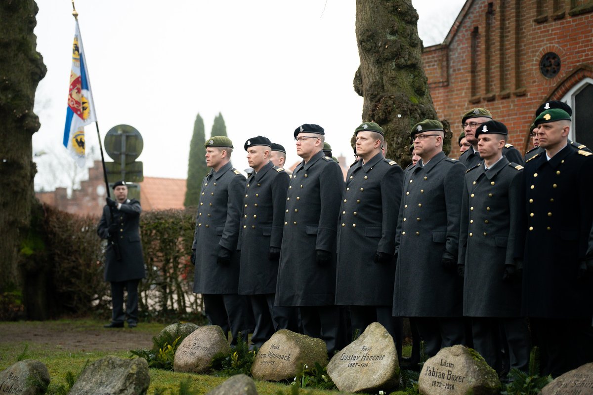 110 vuotta jääkärikoulutuksen alkamisesta! 🇫🇮 Finnentag-juhlaa vietettiin Hohenlockstedtissa 28.2.–1.3. Jääkäreiden työ loi perustan itsenäisen Suomen puolustusvoimille. Lue lisää jääkäreiden perinnöstä: maavoimat.fi/-/jaakareiden-… #puolustusvoimat #jääkärit #Finnentag