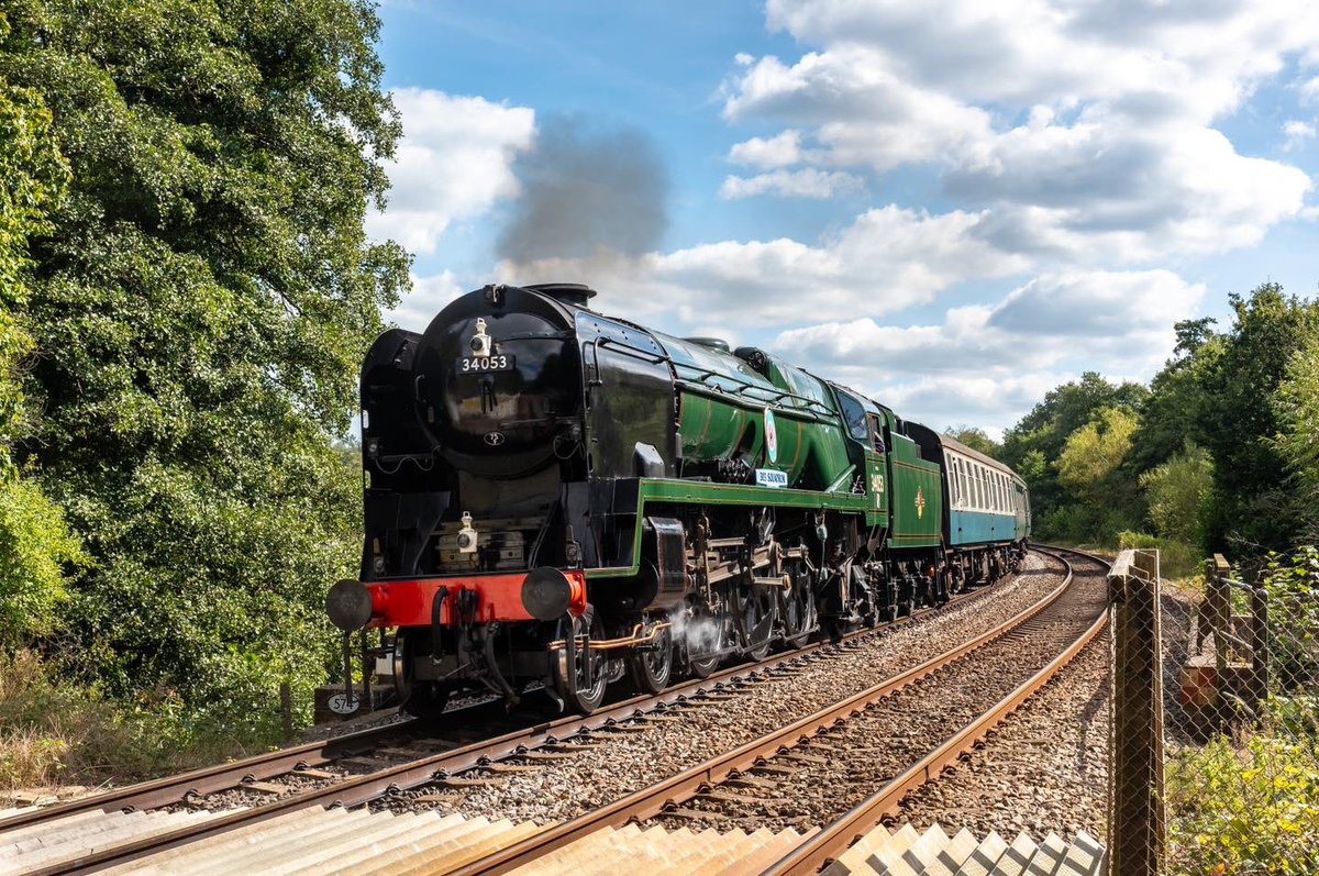 Polish Heritage Flight (@flightpolish) on Twitter photo 🚨LAST DAY🚨
The last day to purchase tickets, or submit a ‘Closed Bid’
to our ‘Drive & Fire’ Competition.
Thank you so much to everyone who has entered and the generosity of <a href="/Southernlocos/">Southern Locomotives</a> & <a href="/SpaVRofficial/">SpaValleyRailway</a> also <a href="/runway25shop/">Runway25</a>
All proceeds go to our Duxford to Dęblin 🇬🇧🇵🇱 🚨LAST DAY🚨
The last day to purchase tickets, or submit a ‘Closed Bid’
to our ‘Drive & Fire’ Competition.
Thank you so much to everyone who has entered and the generosity of <a href="/Southernlocos/">Southern Locomotives</a> & <a href="/SpaVRofficial/">SpaValleyRailway</a> also <a href="/runway25shop/">Runway25</a>
All proceeds go to our Duxford to Dęblin 🇬🇧🇵🇱