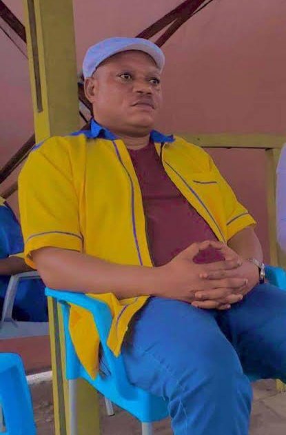 bola2016's tweet photo. Dites merci à l'Afc_M23, car sans elle, M. Tshisekedi, à qui personne ne pouvait interdire de changer la Constitution, vous aurait tués à petit feu.

Aujourd'hui, il se sert de vous comme monnaie d'échange pour sa survie.

Ne cédez point ! Le train de la révolution est en marche. https://t.co/h3ZMKfddXP
