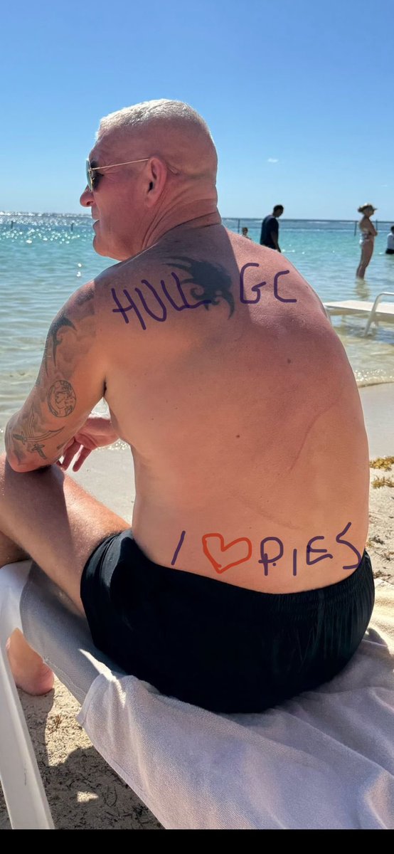 david lynn. (@davelynndawg) on Twitter photo Enjoy Mexico <a href="/DWindass10/">Dean Windass</a> give us a shout when your back for a game, oh I forgot, we can’t play local can we 😂 Enjoy Mexico <a href="/DWindass10/">Dean Windass</a> give us a shout when your back for a game, oh I forgot, we can’t play local can we 😂