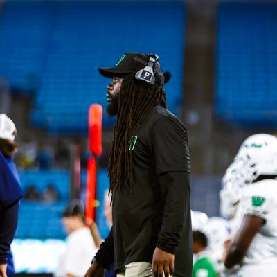 Our Coaching Network | A Football Coach Community (@ourcoachingnet) on Twitter photo 🏈New Member Feature🏈
<a href="/Grind_Hard29/">Rodney Nichols Jr. M.S.</a> is the DBs Coach at South Pointe HS in NC & the DC for the Carolina Stars👏
He's also a former All conference Defensive Back at Benedictine University📈
Welcome to the Network Rodney!
New Member 🧵👇 🏈New Member Feature🏈
<a href="/Grind_Hard29/">Rodney Nichols Jr. M.S.</a> is the DBs Coach at South Pointe HS in NC & the DC for the Carolina Stars👏
He's also a former All conference Defensive Back at Benedictine University📈
Welcome to the Network Rodney!
New Member 🧵👇