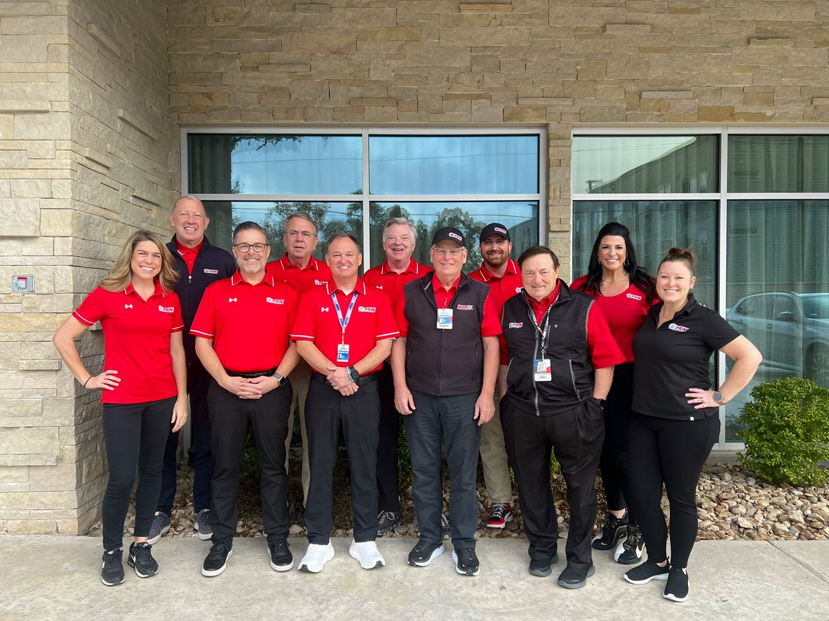 The team is ready for a great day in Austin! 🤠🎤🎧

#NASCAR | <a href="/NASCARatCOTA/">NASCAR at COTA</a>