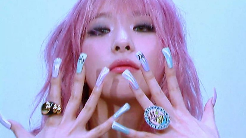 seulgikpics's tweet photo. LORD HAVE MERCY https://t.co/CSHxeQu7A2