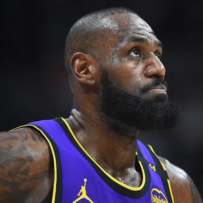 Legion Hoops (@legionhoops) on Twitter photo Chandler Parsons says LeBron James is a Top 5 player in the NBA today:
“If the season ended right now, I think he's first-team All-NBA… He's 40 years old, playing at an all-defense level… I put him in the top 5 right now.”
(via <a href="/RunItBackFDTV/">Run It Back</a>) Chandler Parsons says LeBron James is a Top 5 player in the NBA today:
“If the season ended right now, I think he's first-team All-NBA… He's 40 years old, playing at an all-defense level… I put him in the top 5 right now.”
(via <a href="/RunItBackFDTV/">Run It Back</a>)
