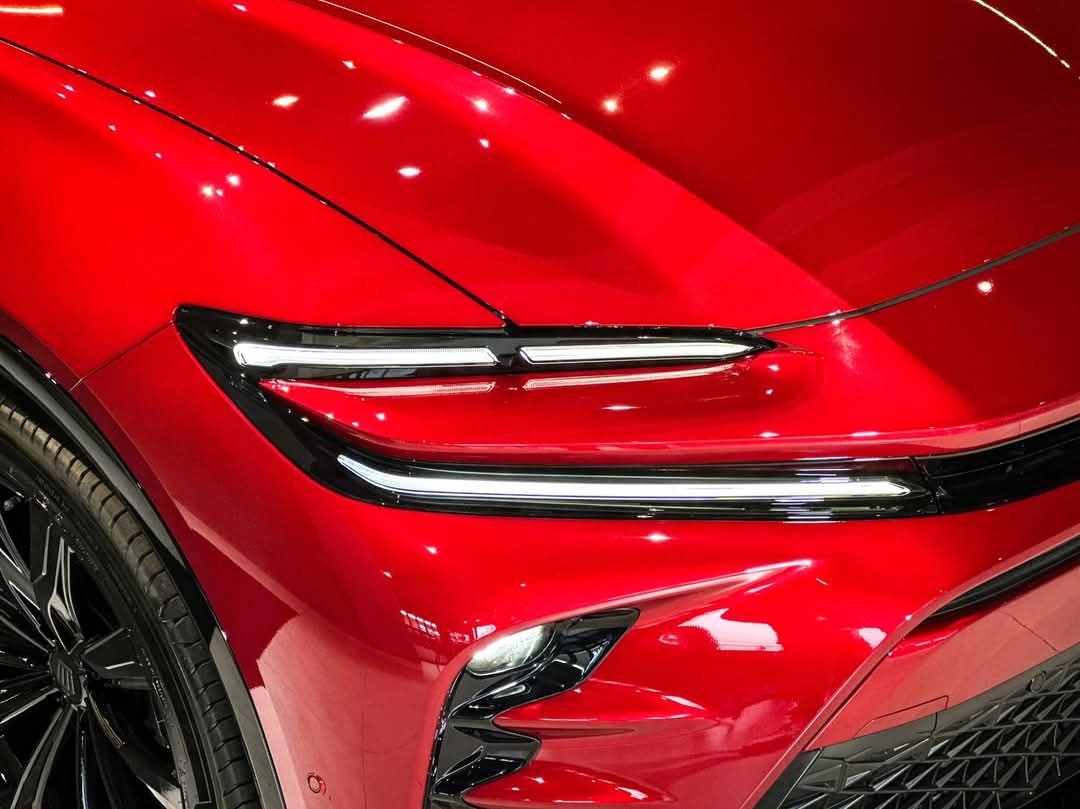 Tomorrow morning. 
Coffee with me ? 
At Hatyai.